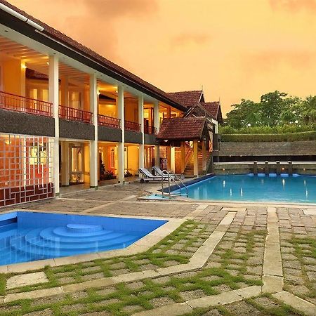 Riviera Suites Kochi Εξωτερικό φωτογραφία