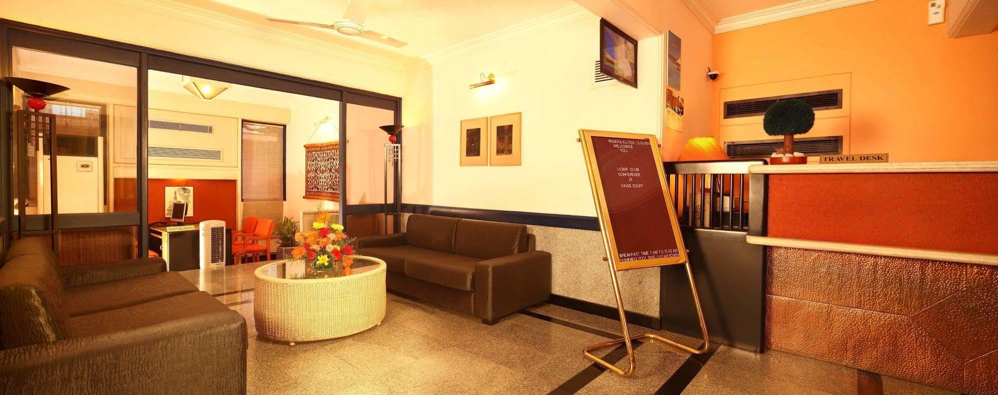 Riviera Suites Kochi Εξωτερικό φωτογραφία