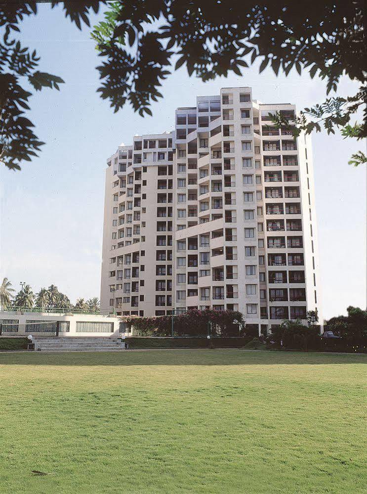 Riviera Suites Kochi Εξωτερικό φωτογραφία