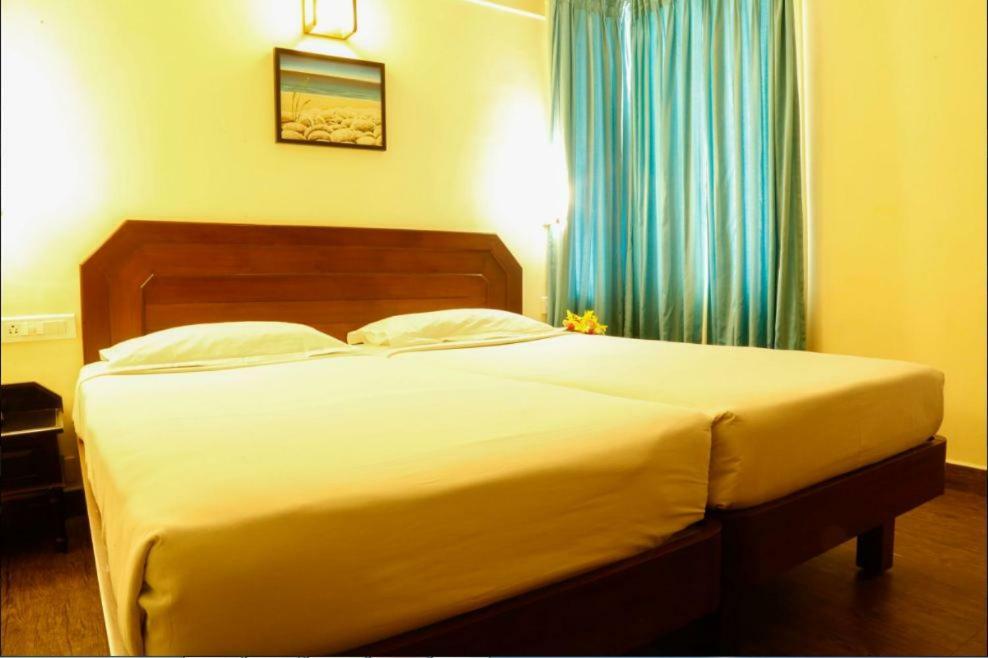Riviera Suites Kochi Εξωτερικό φωτογραφία