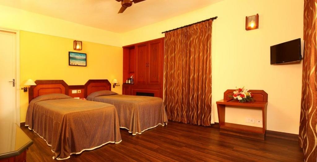Riviera Suites Kochi Εξωτερικό φωτογραφία